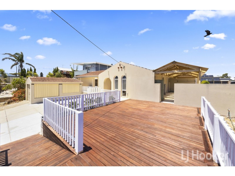 32 Frigate Crescent, Yanchep WA 6035