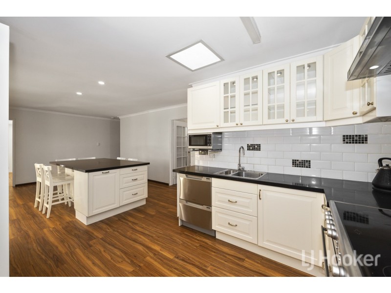 32 Frigate Crescent, Yanchep WA 6035