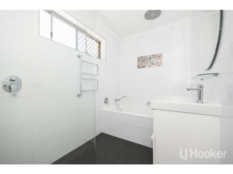 32 Frigate Crescent, Yanchep WA 6035