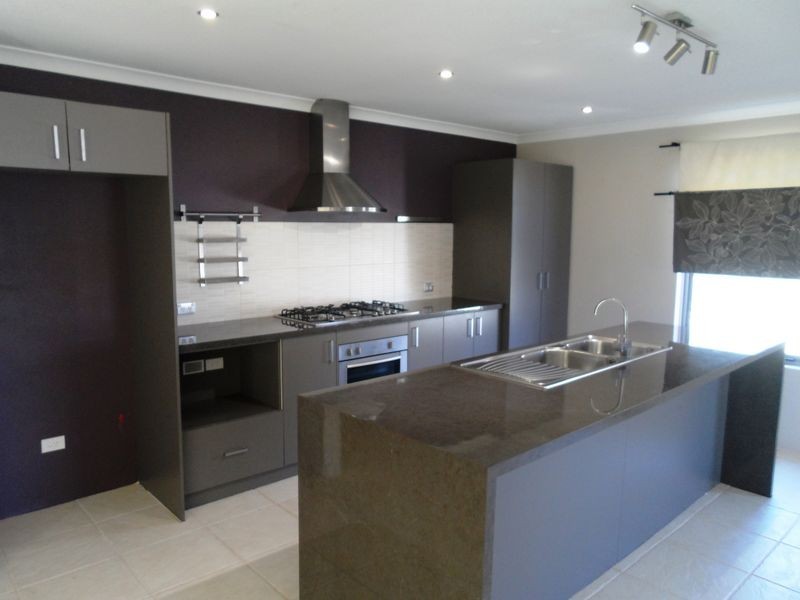 17 Current Street, Yanchep WA 6035