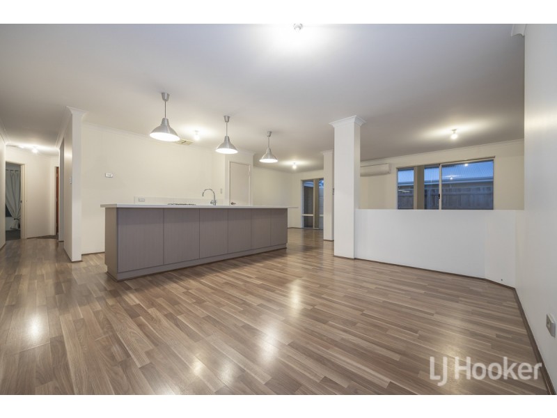 23 Tinsel Street, Yanchep WA 6035