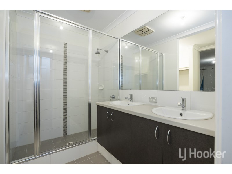 23 Tinsel Street, Yanchep WA 6035