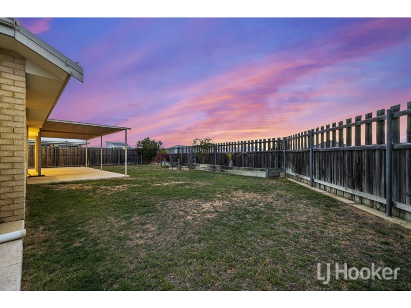 23 Tinsel Street, Yanchep WA 6035