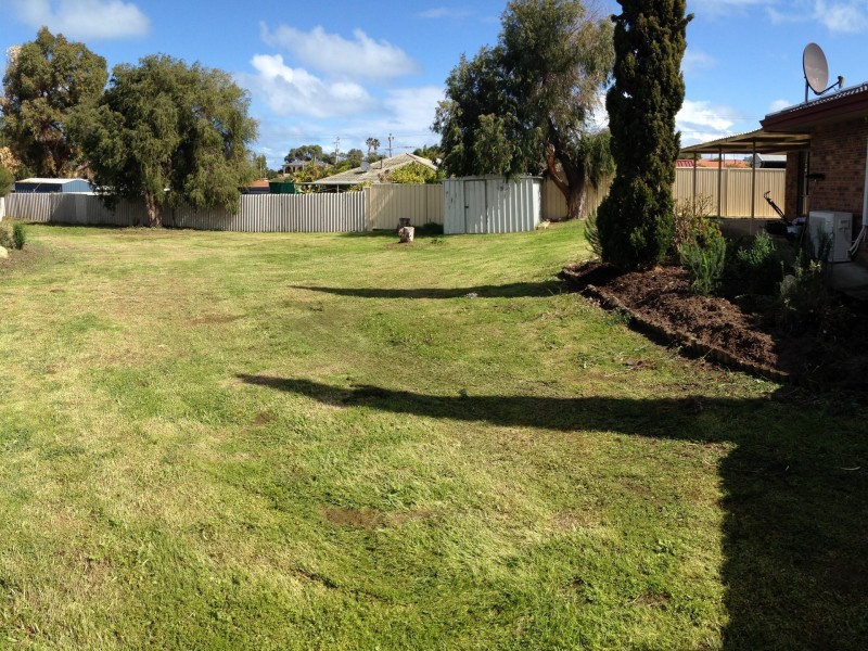 17 Eyre Court, Two Rocks WA 6037