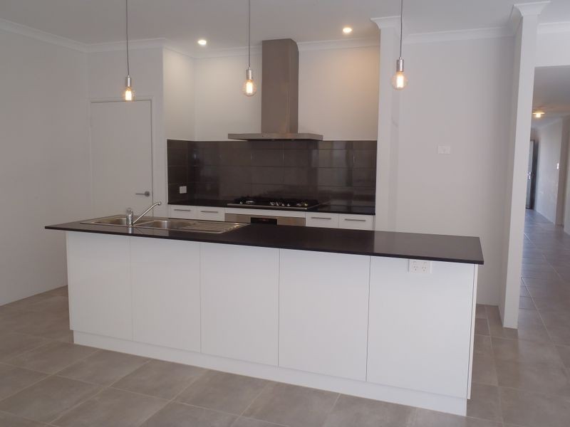 87 Seaside Avenue, Yanchep WA 6035