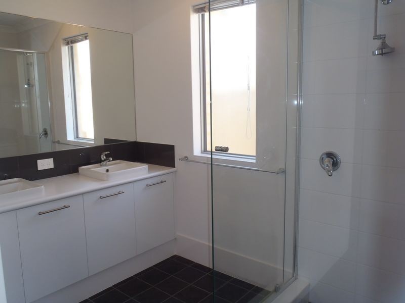 87 Seaside Avenue, Yanchep WA 6035