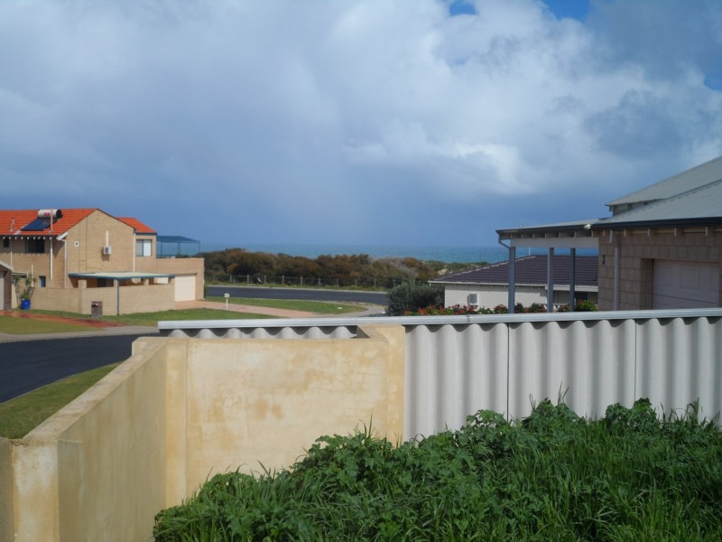 5 Gretel Court, Two Rocks WA 6037