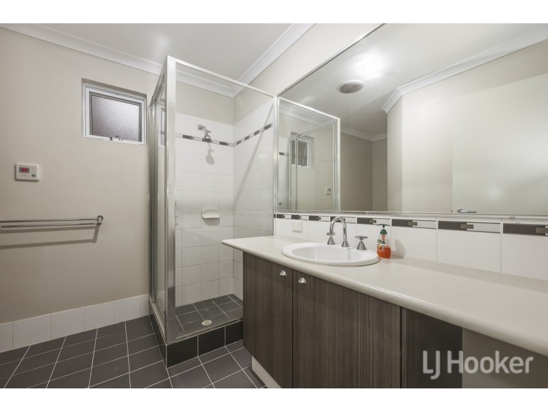 6 Tiller Turn, Yanchep WA 6035
