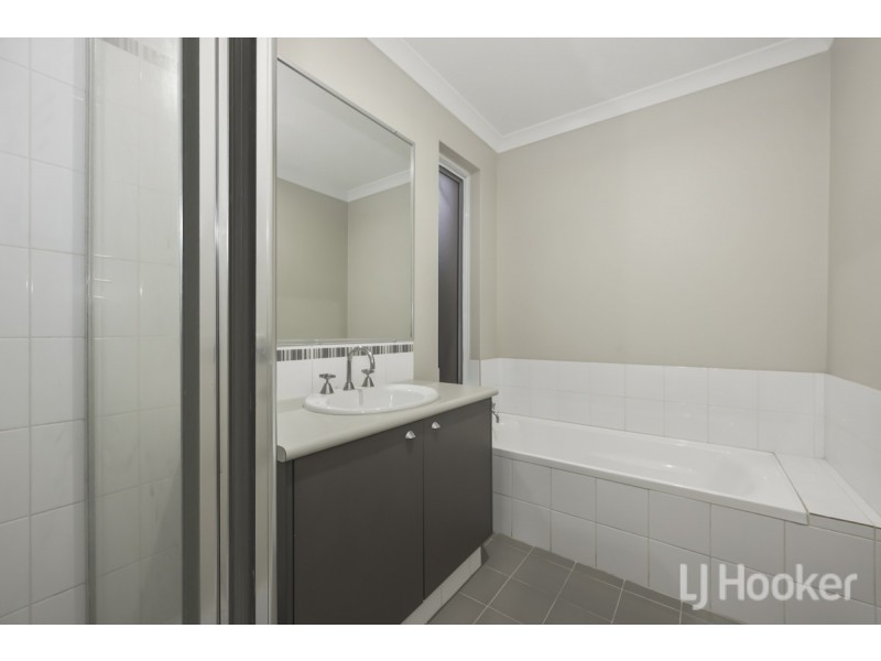 6 Tiller Turn, Yanchep WA 6035