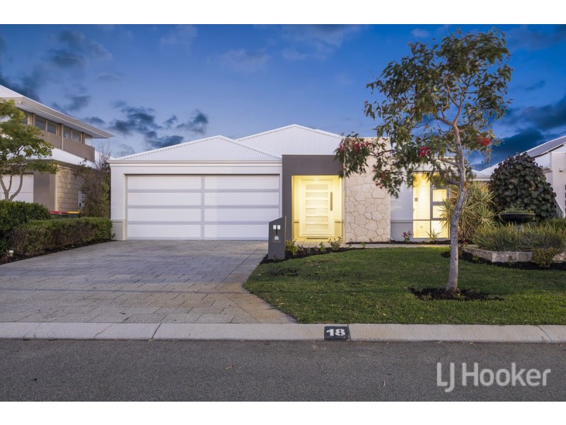 18 Gangway Turn, Alkimos WA 6038