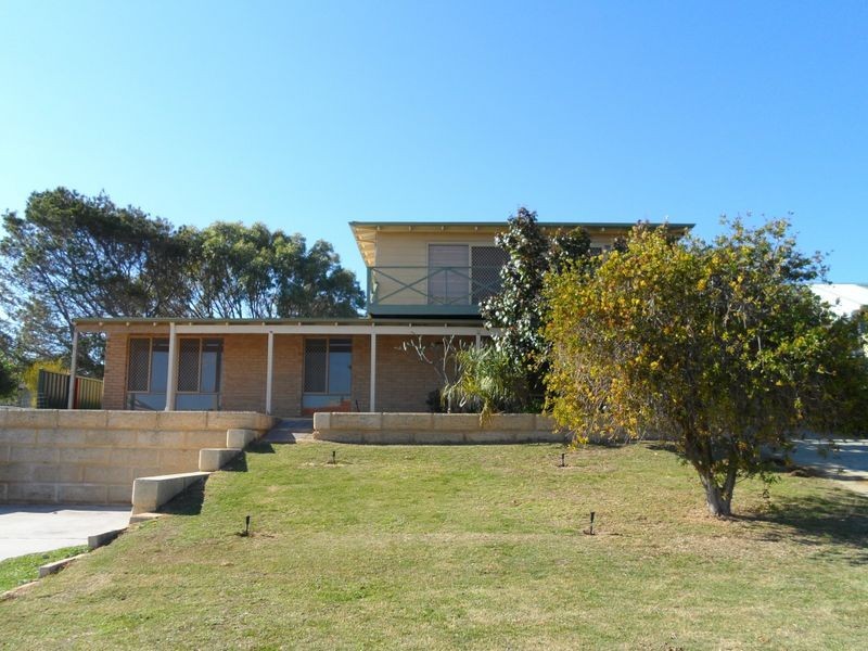 4 Valkyrie Place, Two Rocks WA 6037