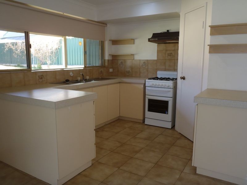 4 Valkyrie Place, Two Rocks WA 6037