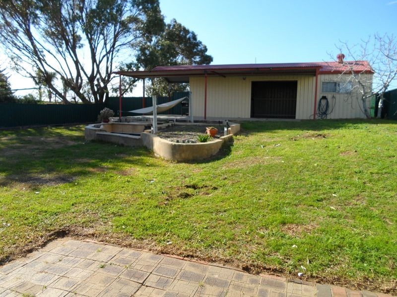 4 Valkyrie Place, Two Rocks WA 6037