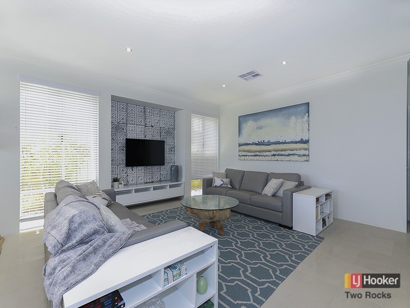 29 Newmarket Parade, Butler WA 6036