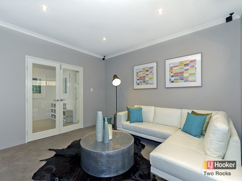 29 Newmarket Parade, Butler WA 6036