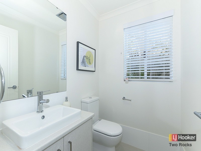 29 Newmarket Parade, Butler WA 6036