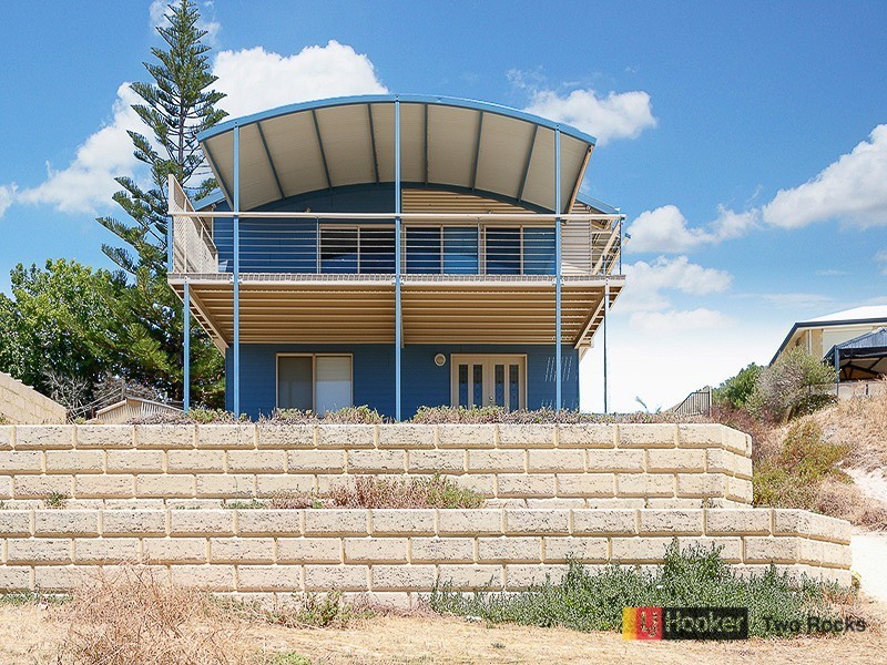 16 Charnwood Avenue, Two Rocks WA 6037