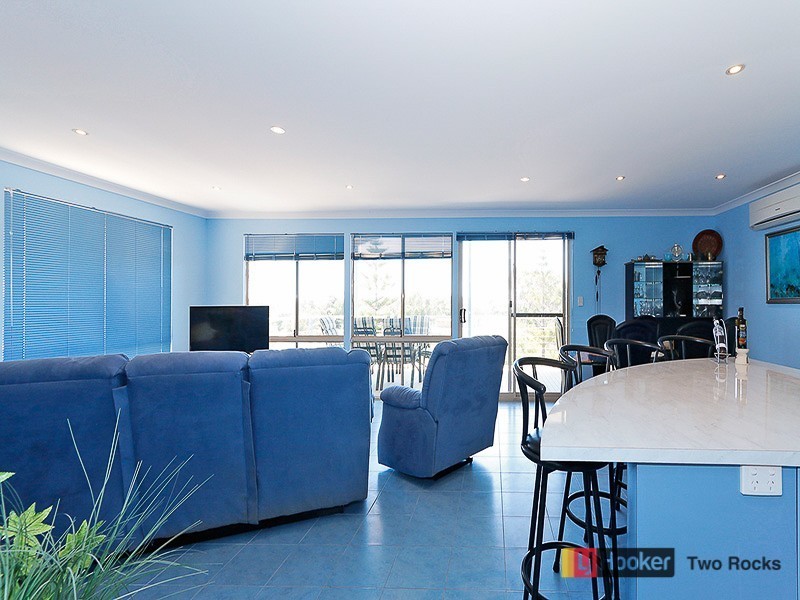 16 Charnwood Avenue, Two Rocks WA 6037