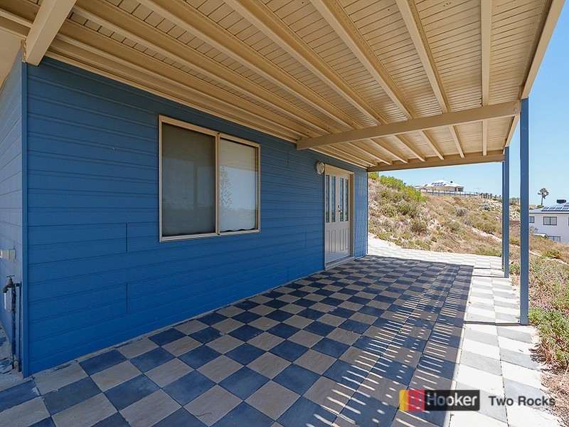 16 Charnwood Avenue, Two Rocks WA 6037