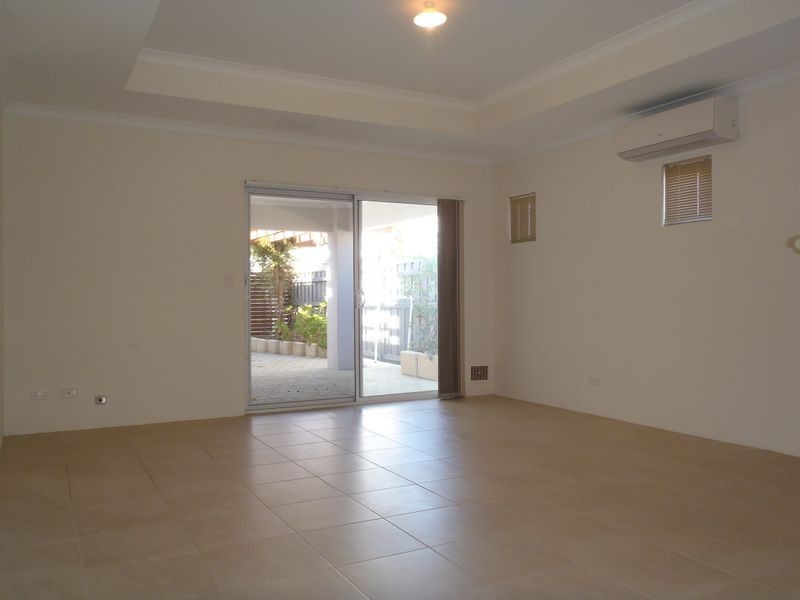 9 Windy Lane, Yanchep WA 6035