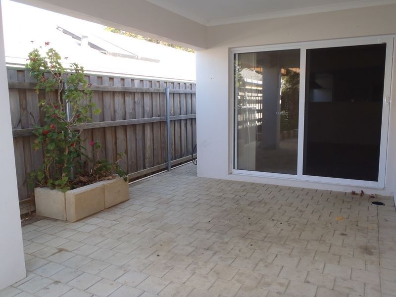 9 Windy Lane, Yanchep WA 6035