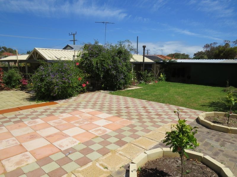 104 Cassilda Way, Two Rocks WA 6037