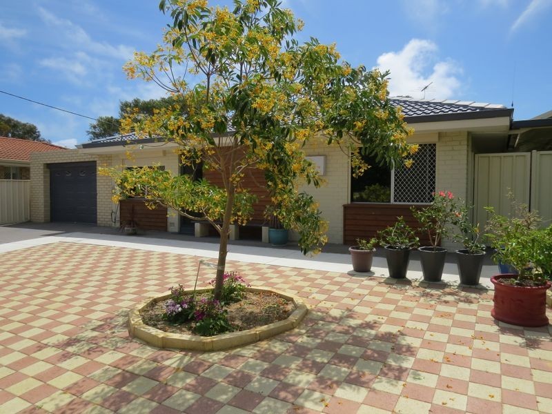 104 Cassilda Way, Two Rocks WA 6037