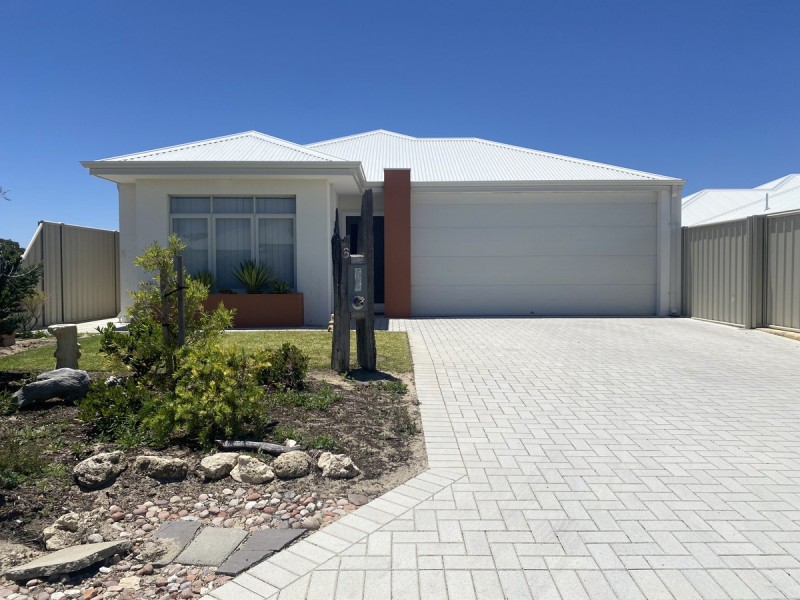6 Waveski Street, Yanchep WA 6035