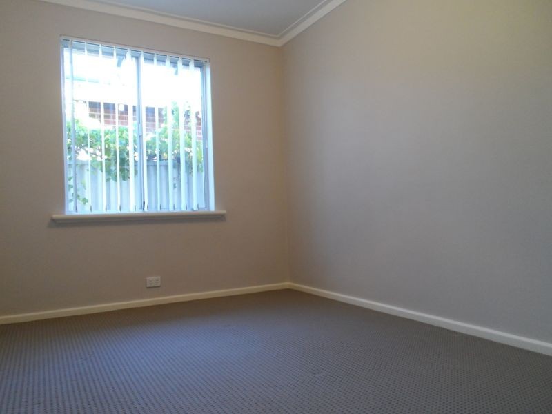 35 Weatherley Drive, Two Rocks WA 6037