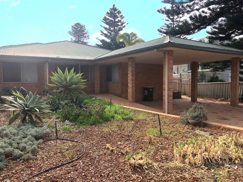 39 Wilkie Avenue, Yanchep WA 6035