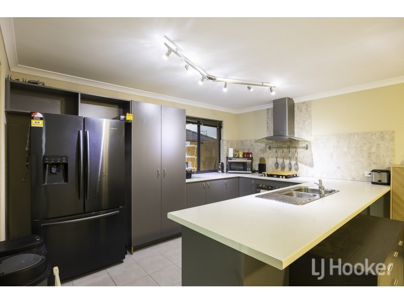 36 Tobermory Crescent, Butler WA 6036