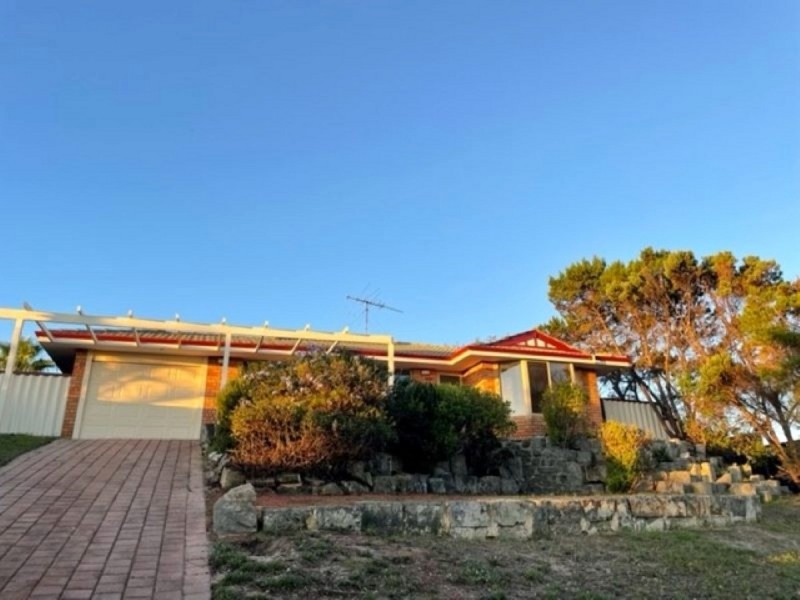 83 Whitfield Drive, Two Rocks WA 6037