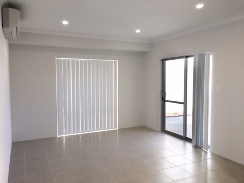 8 Spotted Way, Alkimos WA 6038