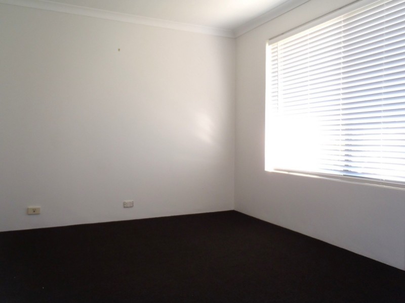 38 Lady Lindsay Cove, Yanchep WA 6035