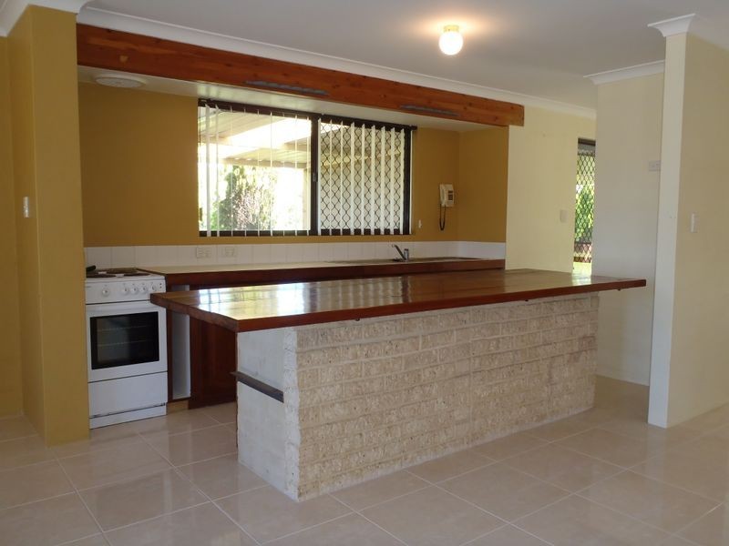 5 Candler Way, Two Rocks WA 6037