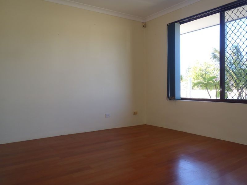 5 Candler Way, Two Rocks WA 6037