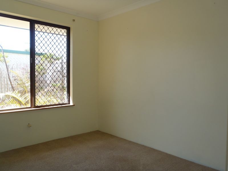 5 Candler Way, Two Rocks WA 6037
