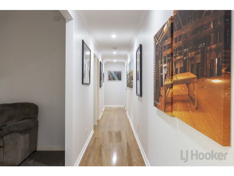 54 Billericay Circuit, Butler WA 6036