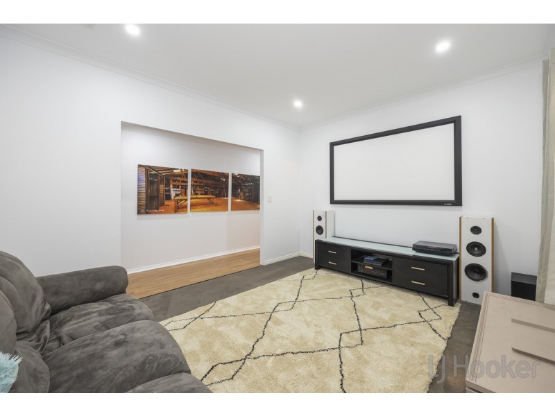 54 Billericay Circuit, Butler WA 6036