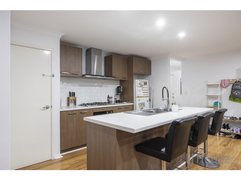 54 Billericay Circuit, Butler WA 6036