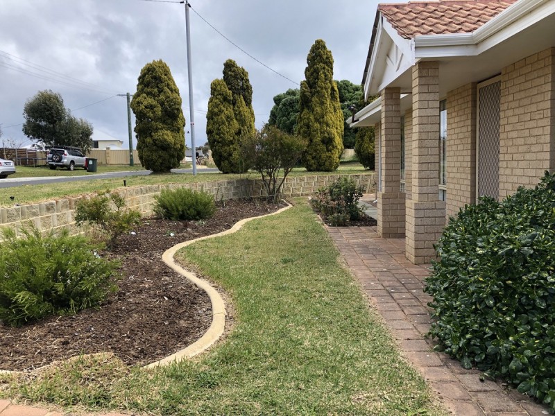 9 Caley Place, Two Rocks WA 6037