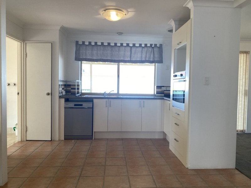 9 Caley Place, Two Rocks WA 6037