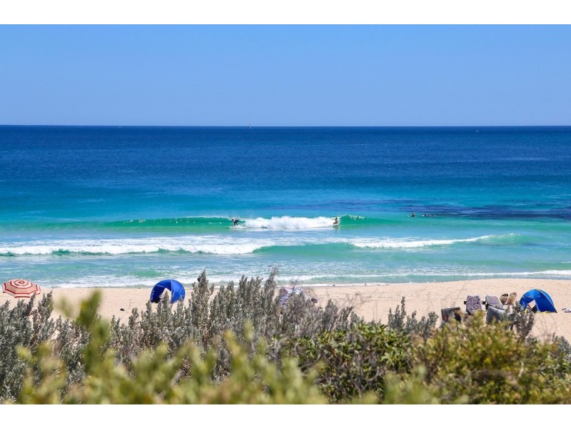 9 Caley Place, Two Rocks WA 6037