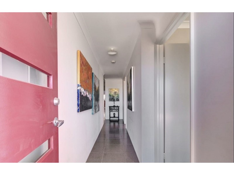 7 Avon Road, Yanchep WA 6035