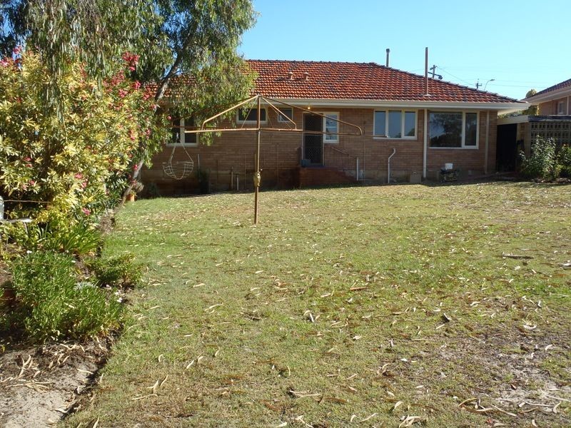 15 Woodrow Avenue, Yokine WA 6060