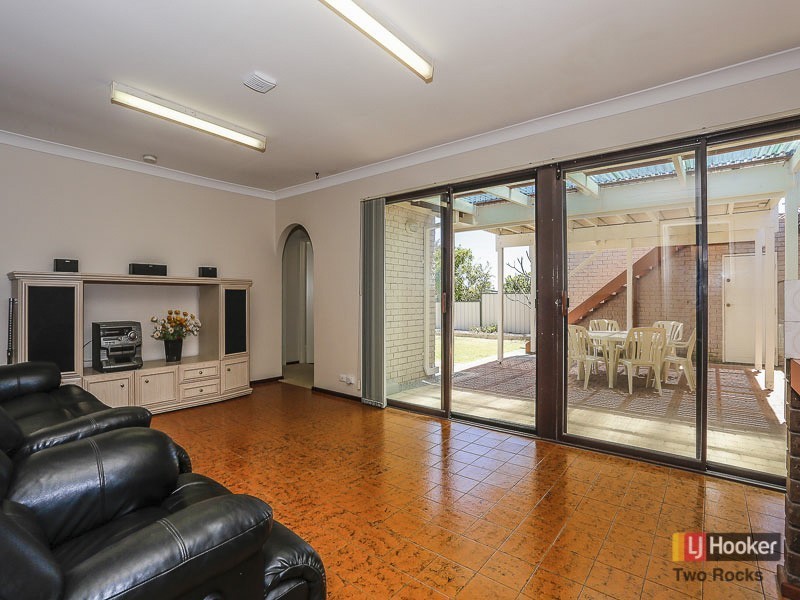18 Damepattie Drive, Two Rocks WA 6037