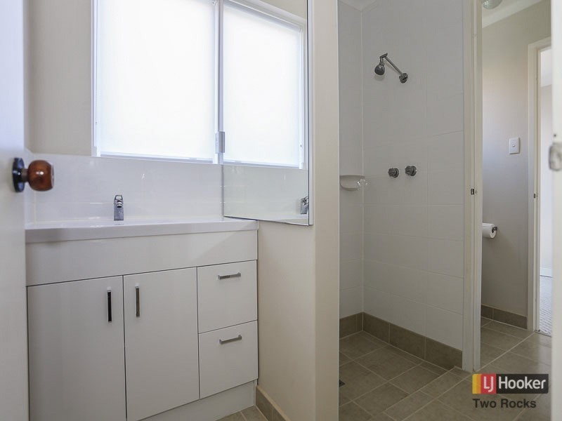 18 Damepattie Drive, Two Rocks WA 6037