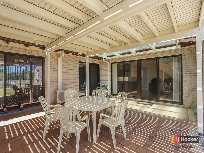 18 Damepattie Drive, Two Rocks WA 6037