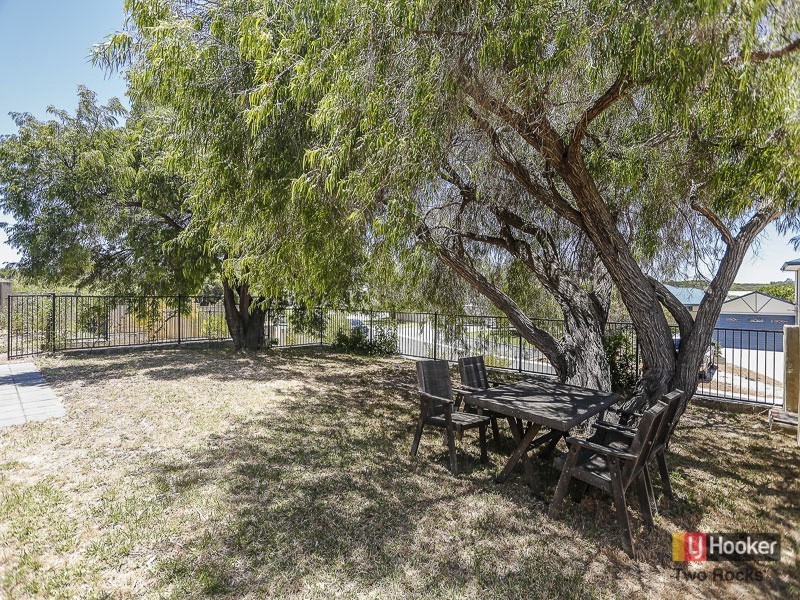 7 Intrepid Court, Two Rocks WA 6037