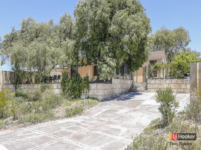 7 Intrepid Court, Two Rocks WA 6037
